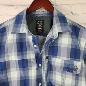 Wrangler ATG Reg Fit Med Men's  Blue Gray Check Shirt Sleeved
